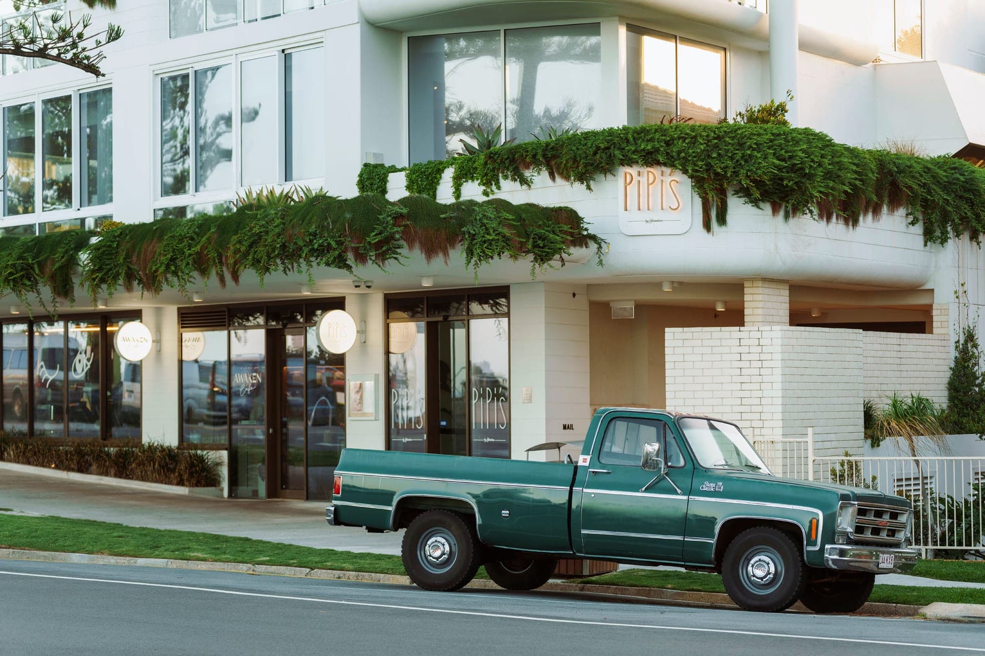 Pipi's and Awaken Cafe on the Coolangatta beachfront at first light